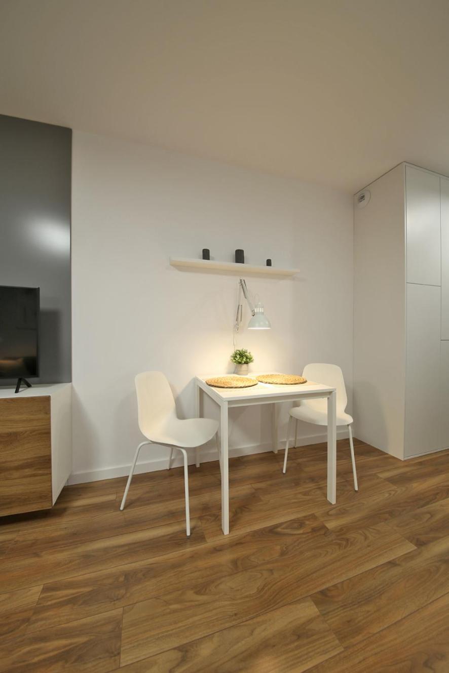 Apartament วรอตซวาฟ ภายนอก รูปภาพ